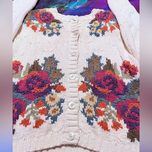 Vintage Casual Corner Cream Cardigan with Pink & Orange Floral Intarsia - Picture 3 of 6